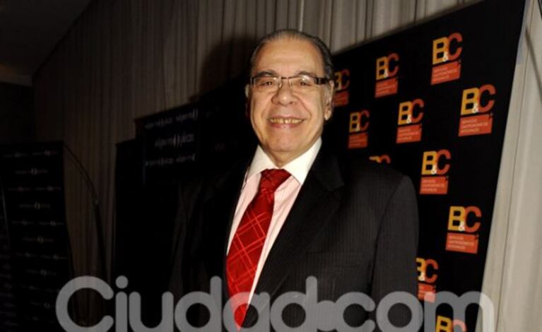 Enrique Pinti también estuvo presente en el cumple de Cacho (Foto: Jennifer Rubio). 