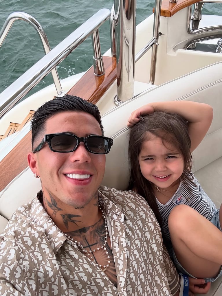 Enzo Fernández con su hija Olivia. Foto: Instagram @enzojfernandez