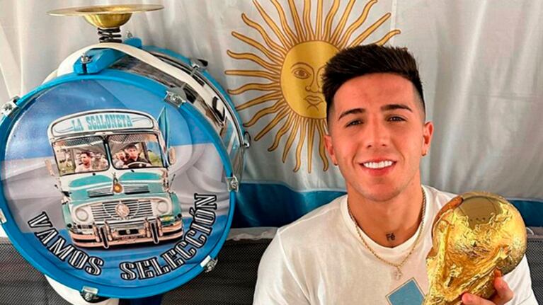 Enzo Fernández cumplió su promesa y se hizo este osado cambio de look tras el triunfo de la Selección.