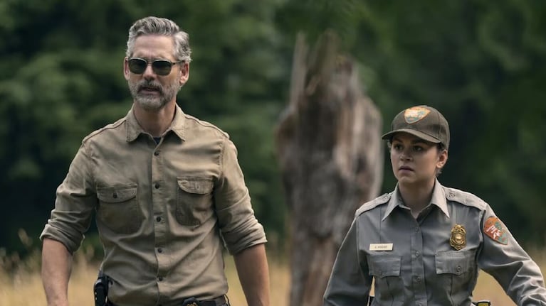 Eric Bana interpreta a un guardaparque que junto a su compañera debe resolver un misterio.