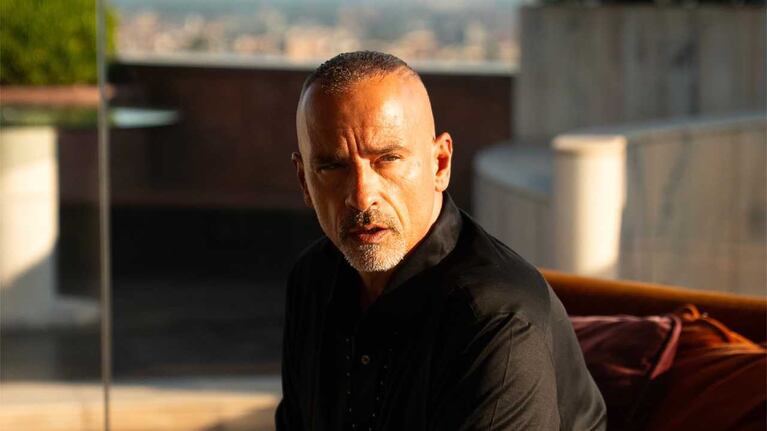 Eros Ramazzotti aclaró el video del supuesto beso con Evangelina Anderson. Crédito: Instagram