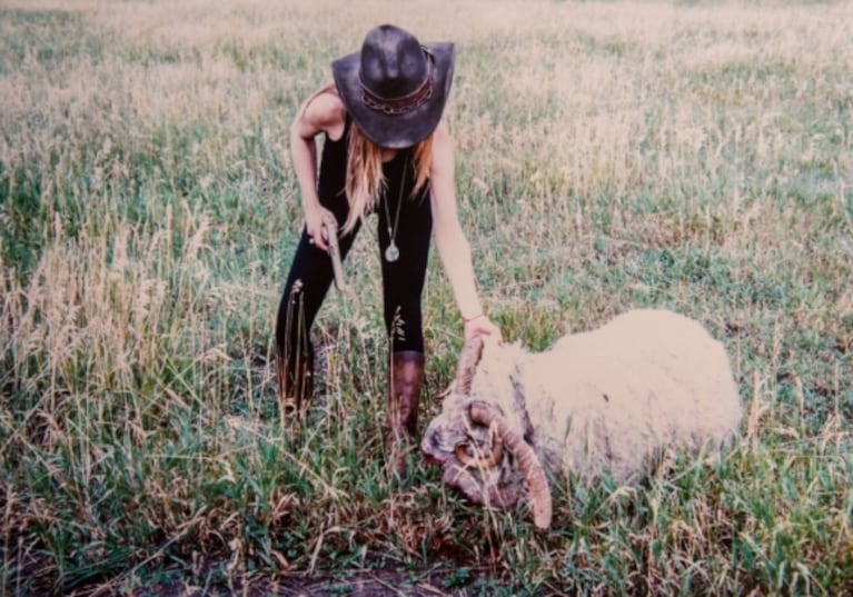 Escándalo y estupor tras la filtración de fotos de Victoria Vannucci y Matías Garfunkel en una cacería de animales