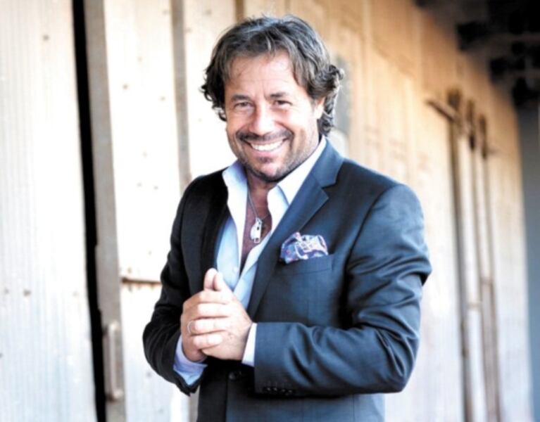 Escandalosa denuncia de Edenor a Ricky Sarkany por "colgarse de la luz": la respuesta del diseñador