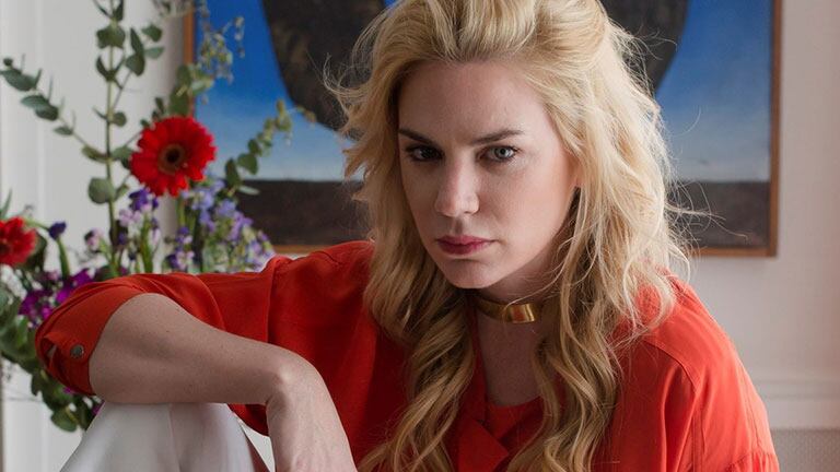 Esmeralda Mitre se lanzó a la cumbia pop en un imperdible video