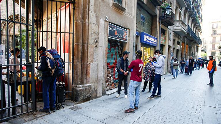 España registra 59 muertes por coronavirus, la cifra diaria más baja en dos meses