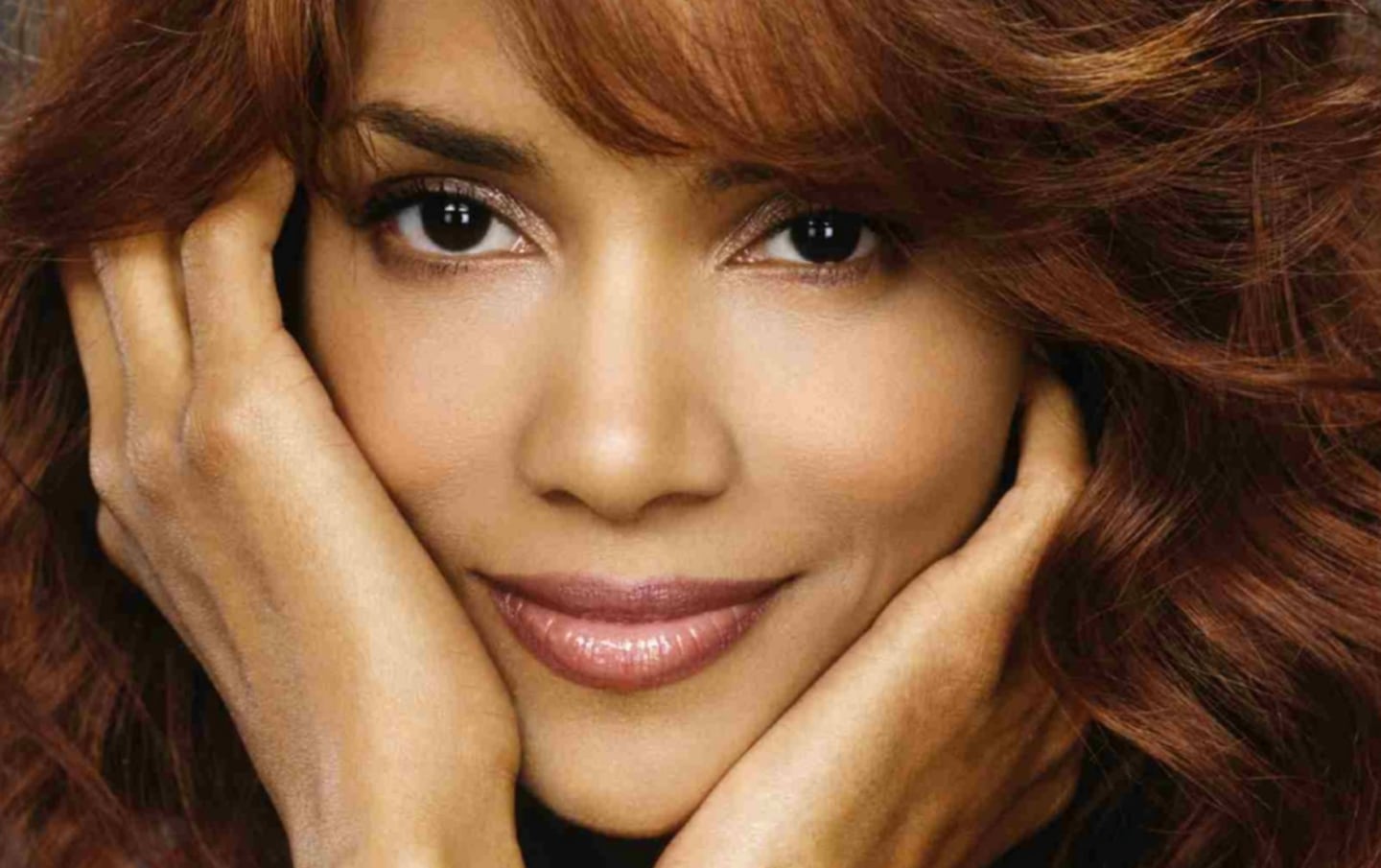 Espiá los tips de belleza de Halle Berry