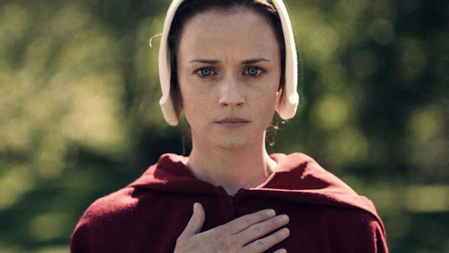 Esta actriz de The Handmaid’s Tale se sintió torturada al ver la serie