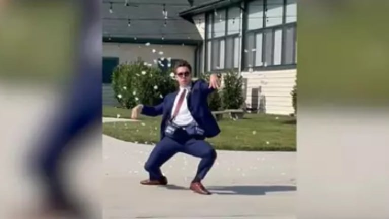 Esta boda tuvo su propio espectáculo gracias al lanza-petalos