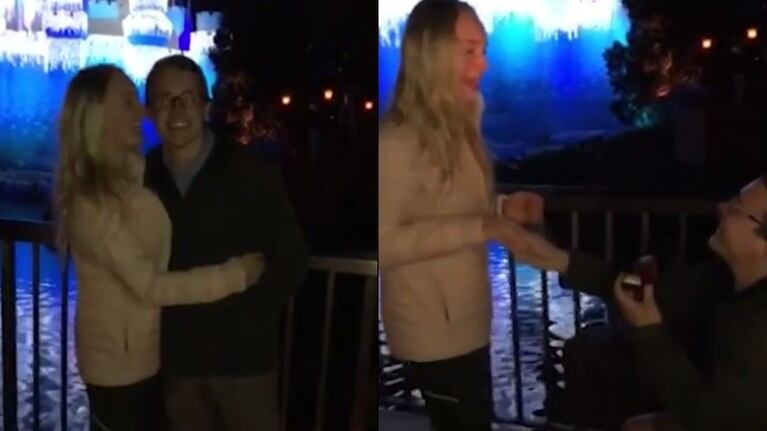   Esta joven se piensa que su novio le está gastando una broma en plena pedida de mano