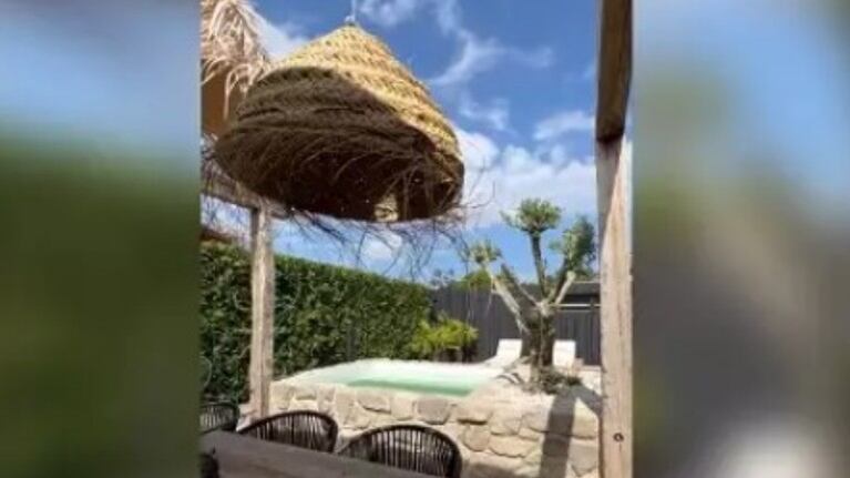 Esta pareja ha construido de cero una preciosa piscina en su patio