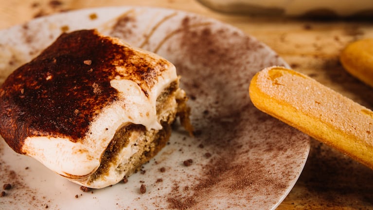 Esta versión del Tiramisú de Maru Botana se hace con vainillas caseras. Foto: Freepik