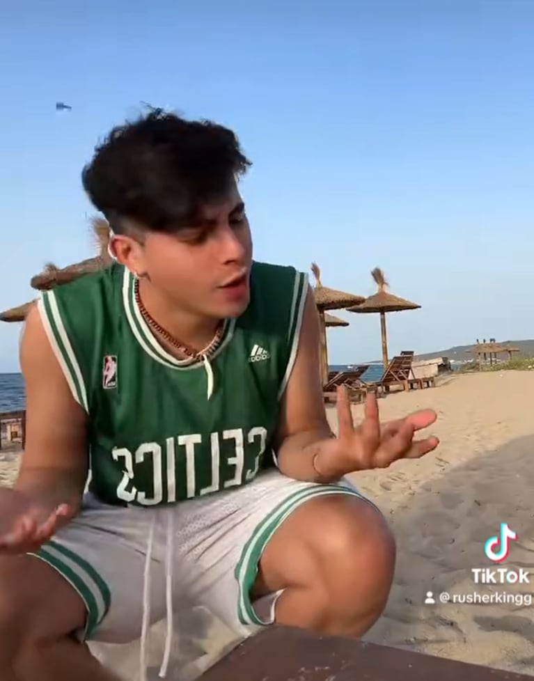 “Estás distinta desde que me fui”: Rusherking se filmó bailando en la playa y ¿le tiró un palo a China Suárez?