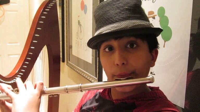 Este chico es capaz de tocar 44 instrumentos musicales