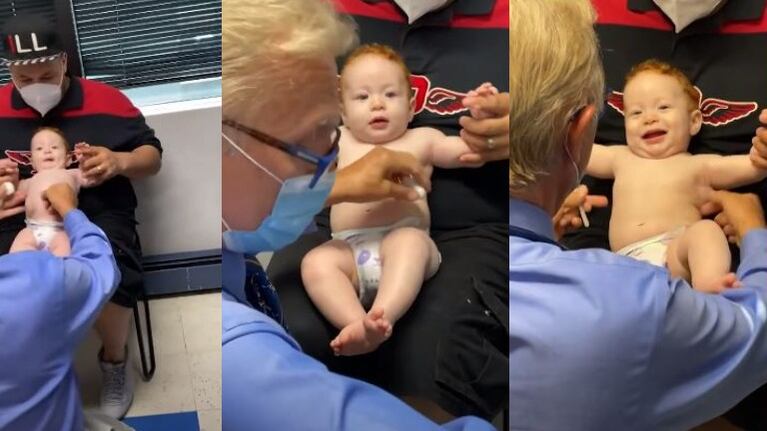 Este doctor distrae a un bebé de seis meses con cosquillas y canciones antes de vacunarlo