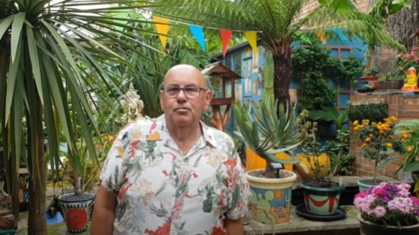 Este hombre tarda 25 años en transformar su jardín en un jardín tropical
