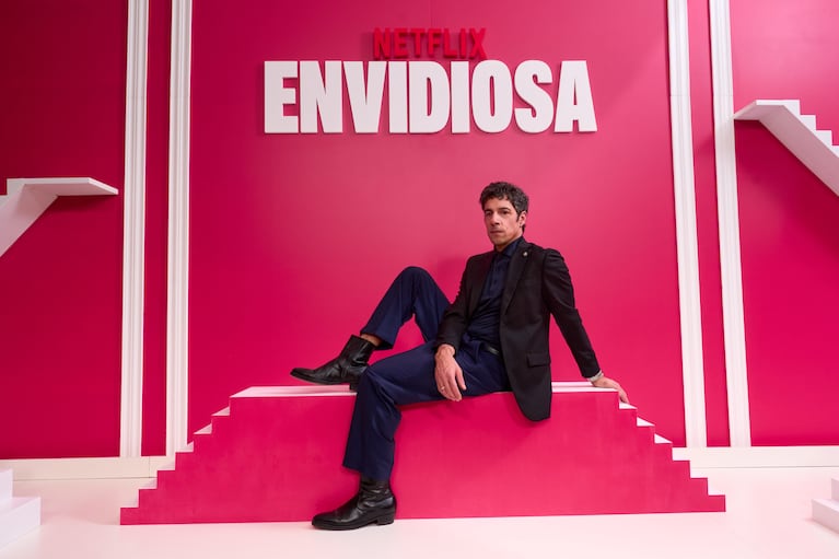Esteban Lamothe en el estreno de la última temporada de Envidiosa (Foto: Loli Laboureau / Netflix © 2026).