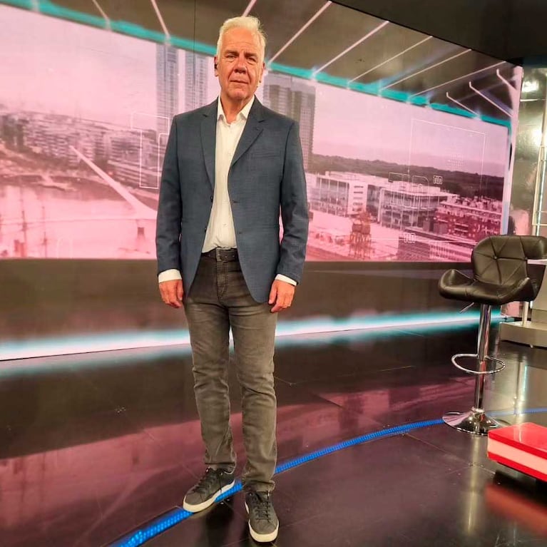Esteban Mirol en Telenueve. Foto: Instagram @estebanmirol