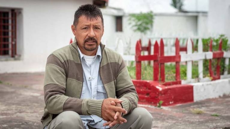Estuvo preso 14 años por un crimen que no cometió y ahora celebra su libertad: Ahora el fiscal de la causa está esperando su juicio