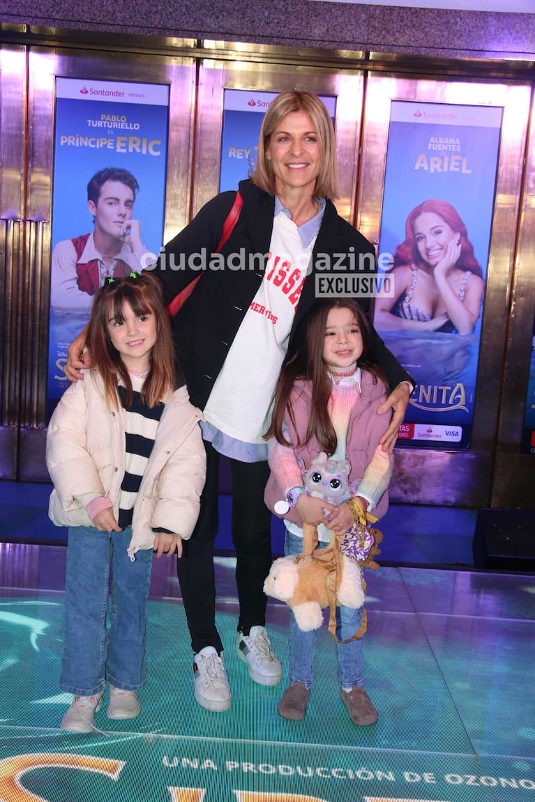 Eugenia Tobal y familia (Foto: Movilpress)