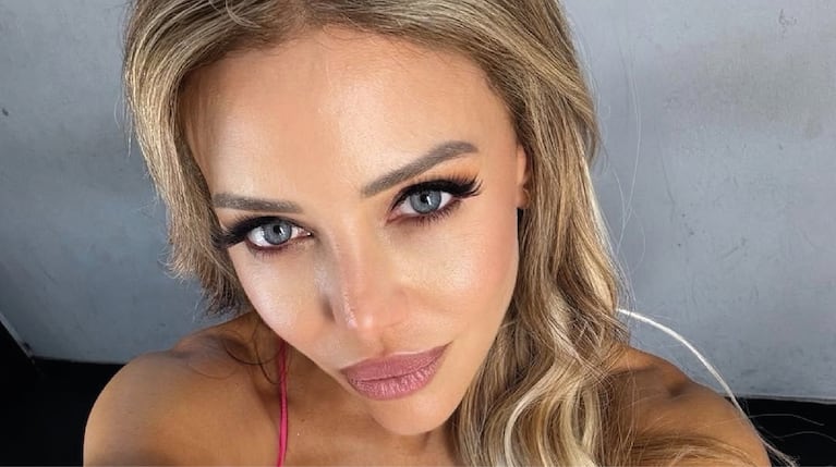 Evangelina Anderson con look Barbie. (Foto: Instagram/@evangelinaanderson).