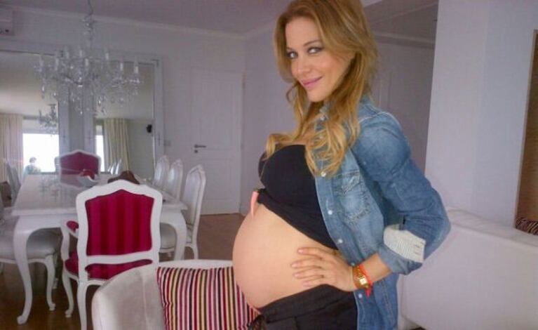 Evangelina Anderson mostró orgullosa su pancita de seis meses y medio (Foto: Twitter). 