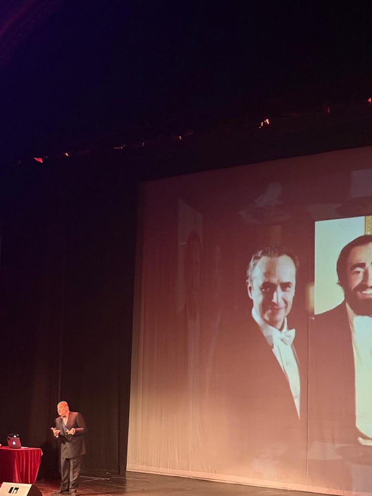 Éxito total: “Los 3 Tenores” colmó el Teatro Astral y Marcelo Arce anuncia función gratuita