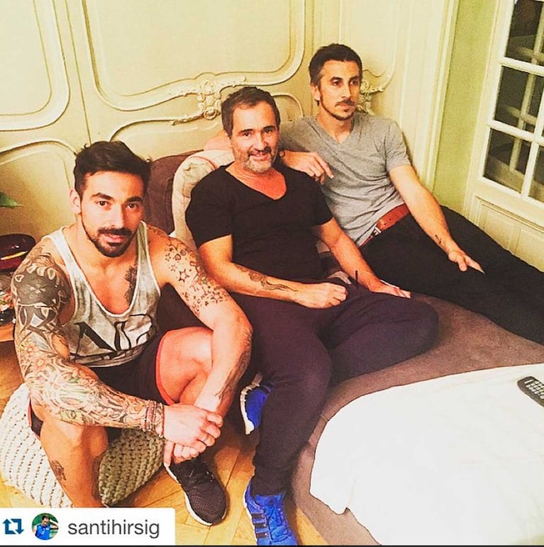 Ezequiel Pocho Lavezzi, Alejandro Junior Mazzoni y Santiago Hirsig.