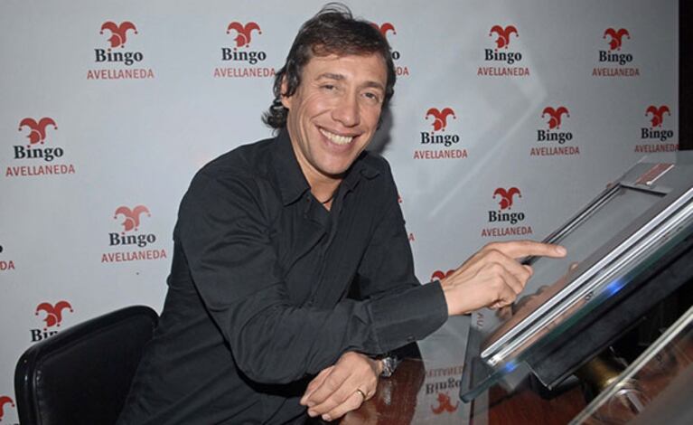 Fabián Gianola será Christian Grey en la adaptación de "Cuff me", la parodia musical de la trilogía erótica. (Foto: Web)