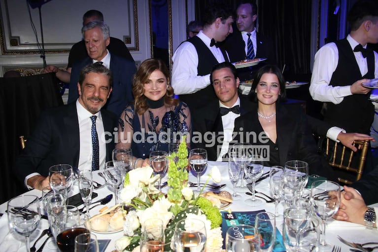 fabian Mazzei, Araceli González, Flor Torrente y Santiago Slapak (Foto: Movilpress)