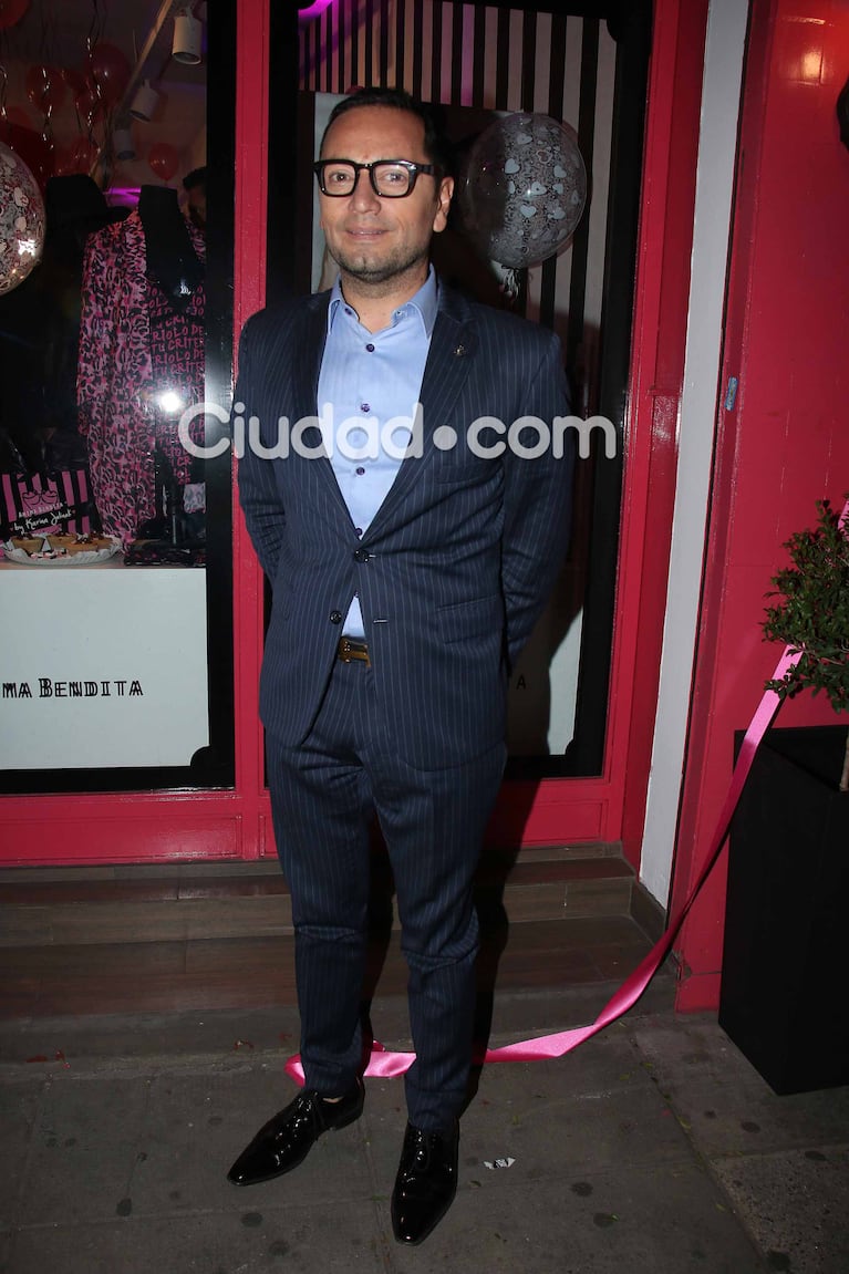Fabián Medina Flores en el local de Jelinek en Palermo. Foto: Movilpress.