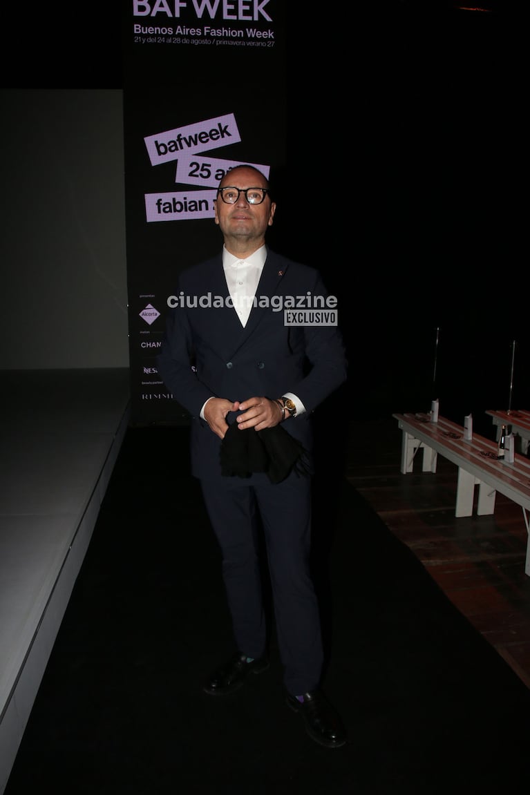 Fabián Medina Flores mostró su look en el desfile de Fabián Zitta (Foto: Movilpress).