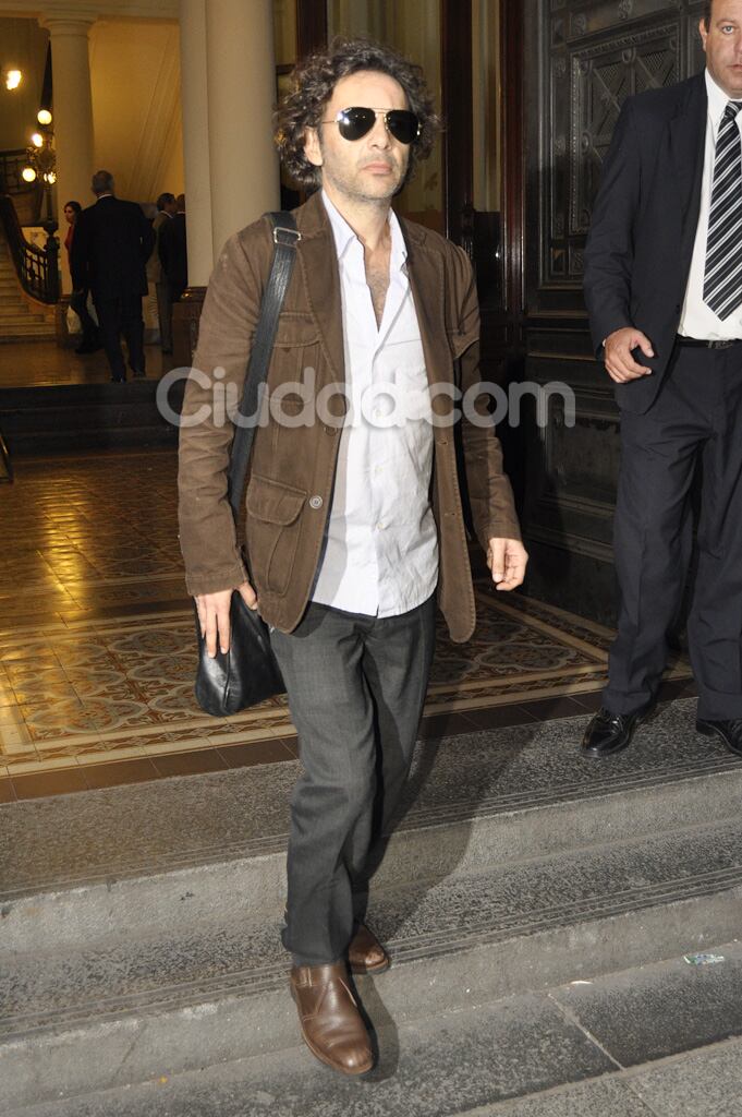 Fabián Vena en el último adiós a Alfredo Alcón. (Foto: Jennifer Rubio - Ciudad.com)