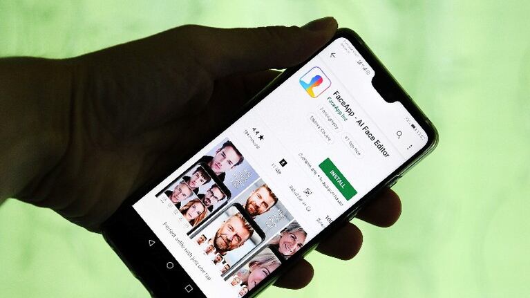 FaceApp extiende los filtros de edad a la edición de video. Foto: AFP.