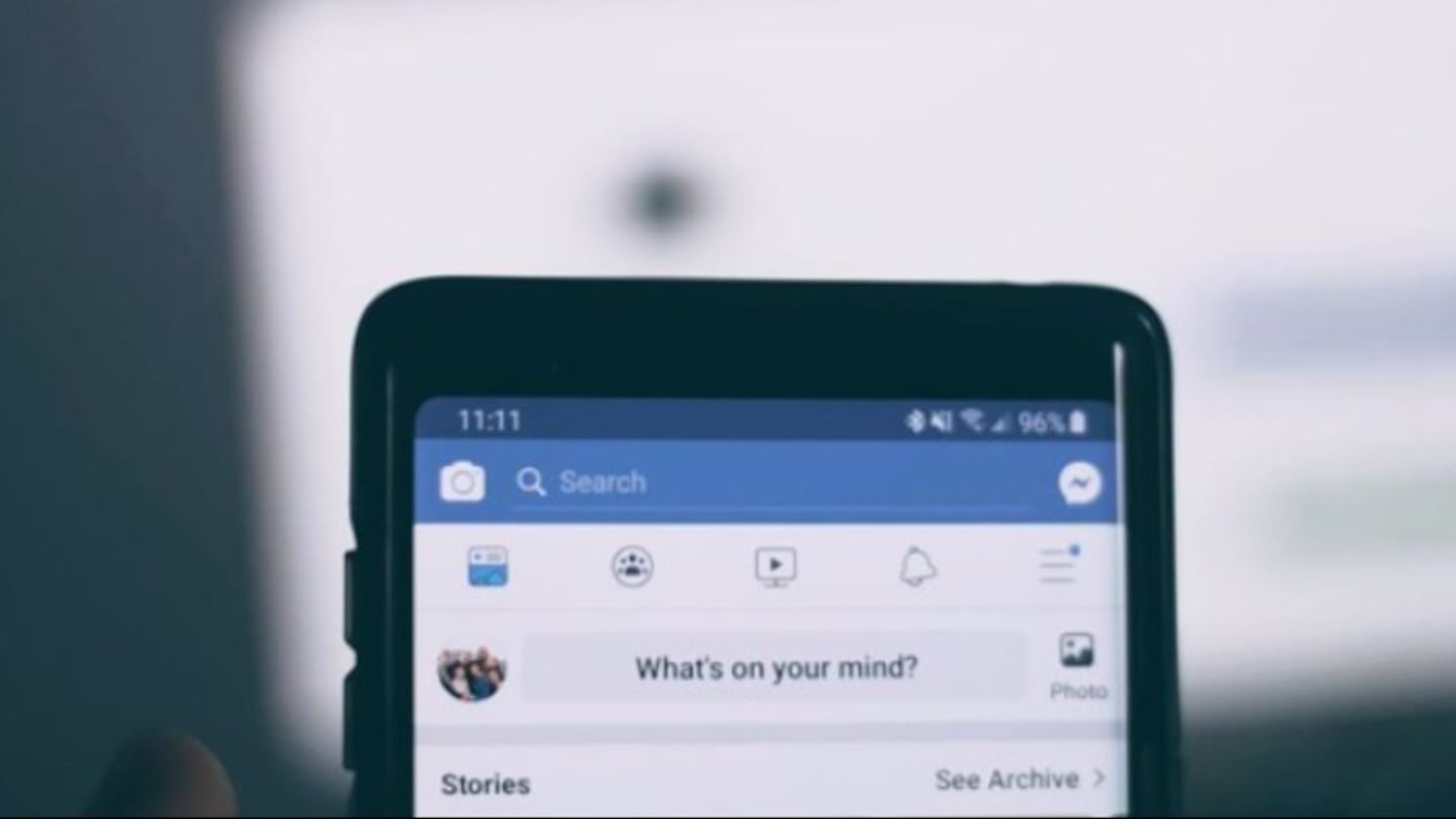 Facebook detalla las causas por las que reduce la difusión de publicaciones en su feed 