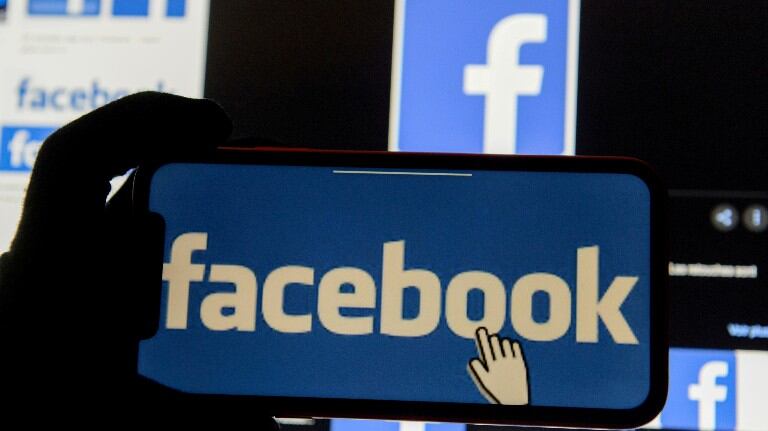 Facebook explica cómo emplea sus herramientas para conocer qué es lo que más se ve en su red social. Foto: Reuter.