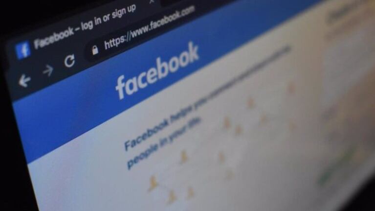 Facebook extiende la reducción de contenido político en el feed a 75 países más