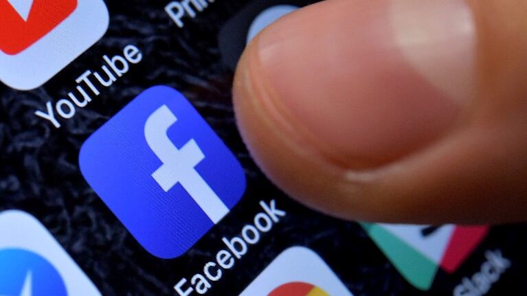  Facebook introduce un 'feed' en las Páginas para descubrir conversaciones y tendencias. Foto: EFE.