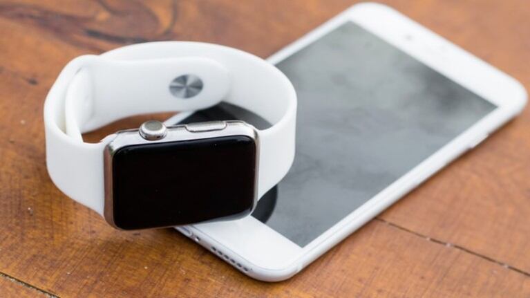 Facebook prepara un ´smartwatch´ con dos cámaras, conectividad LTE y sensor de ritmo cardíaco. Foto:EP. 