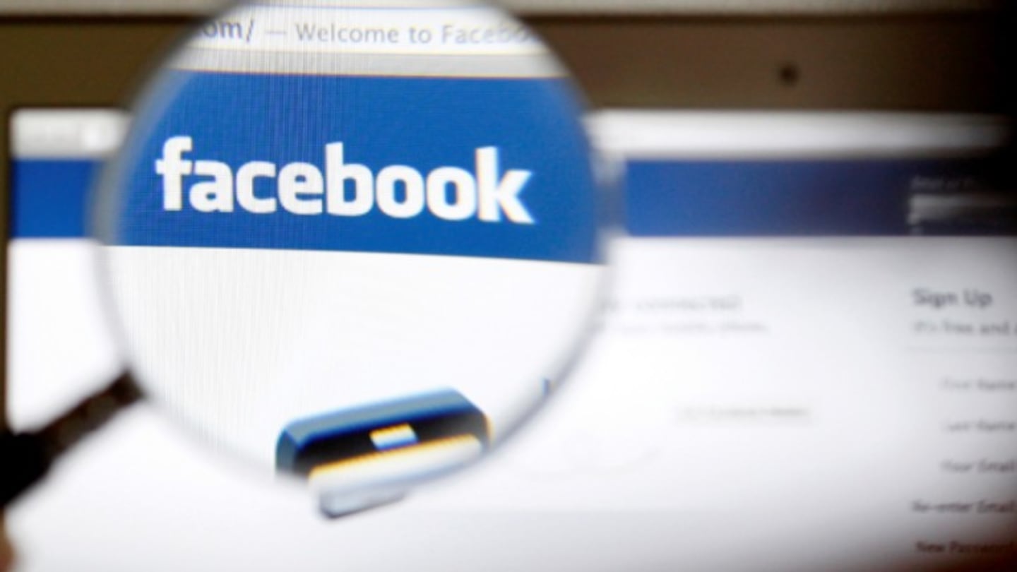 Facebook prueba la reincorporación de las llamadas de voz y de vídeo en su app principal. Foto: Reuter. 