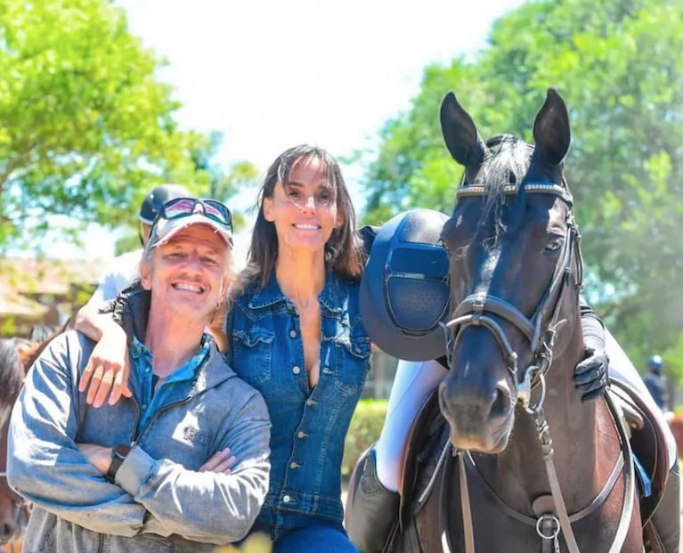 Facundo Arana y María Susini vivieron con sus hijos una soñada tarde de equitación: el álbum de fotos