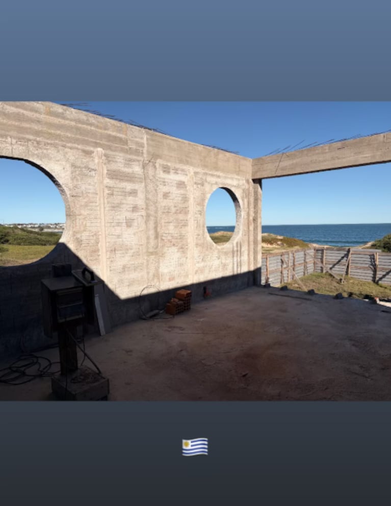 Facundo Pieres reveló fotos de la casa que construye en Uruguay: ¿la pensó con Zaira Nara? | Créditos: Instagram @facundopieres