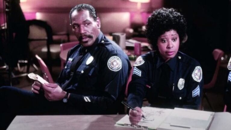 Falleció la actriz Marion Ramsey, la sargento Hooks de "Locademia de policía". Foto: YouTube.