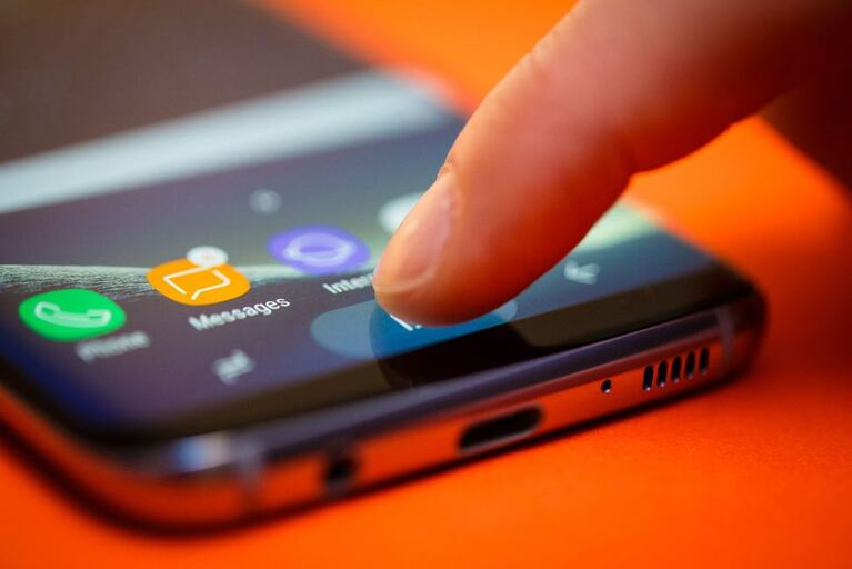 Falsa imagen del Samsung Galaxy S9 se exhibe en las noticias