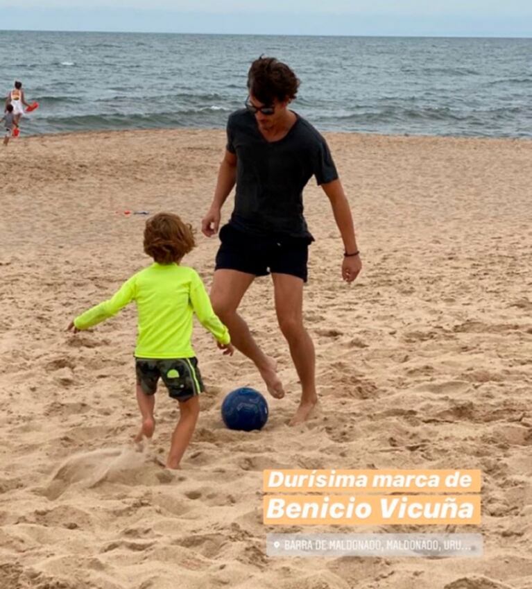 ¡Familia súper ensamblada! Las tiernas postales de Pampita y Roberto García Moritán junto a sus hijos