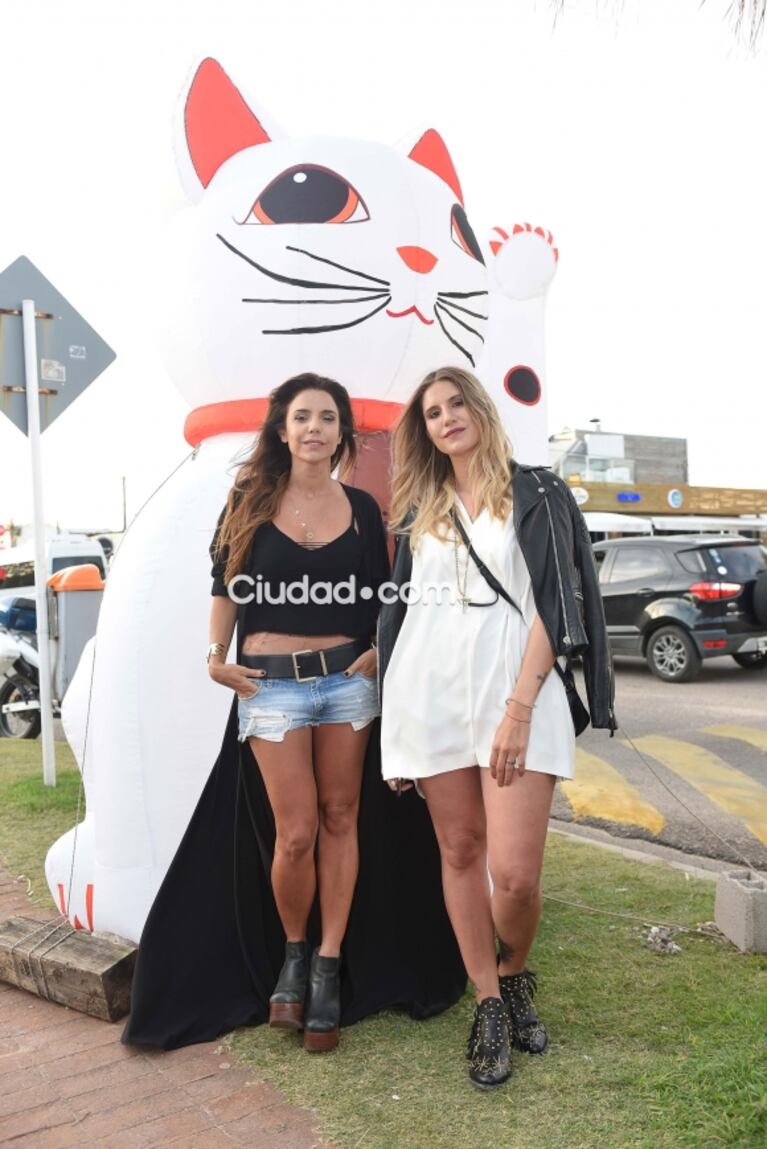 Familiares y amigos en el evento de la marca de Micaela Tinelli en Punta del Este: ¿qué significa el mural que pintó Cande? 
