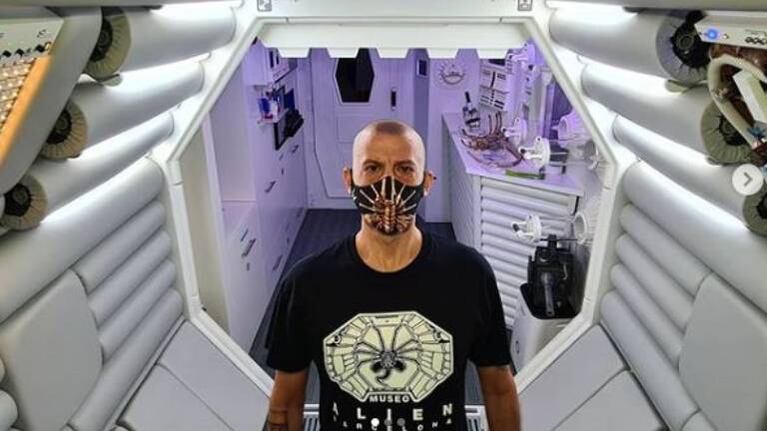 Fan recrea los escenarios de Alien en su departamento y es tendencia