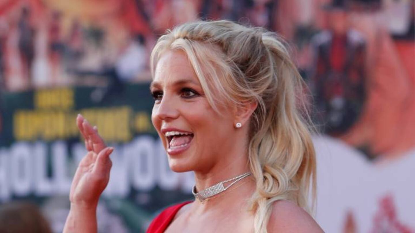 Fans de Britney Spears se preocupan por sus continuas publicaciones en topless
