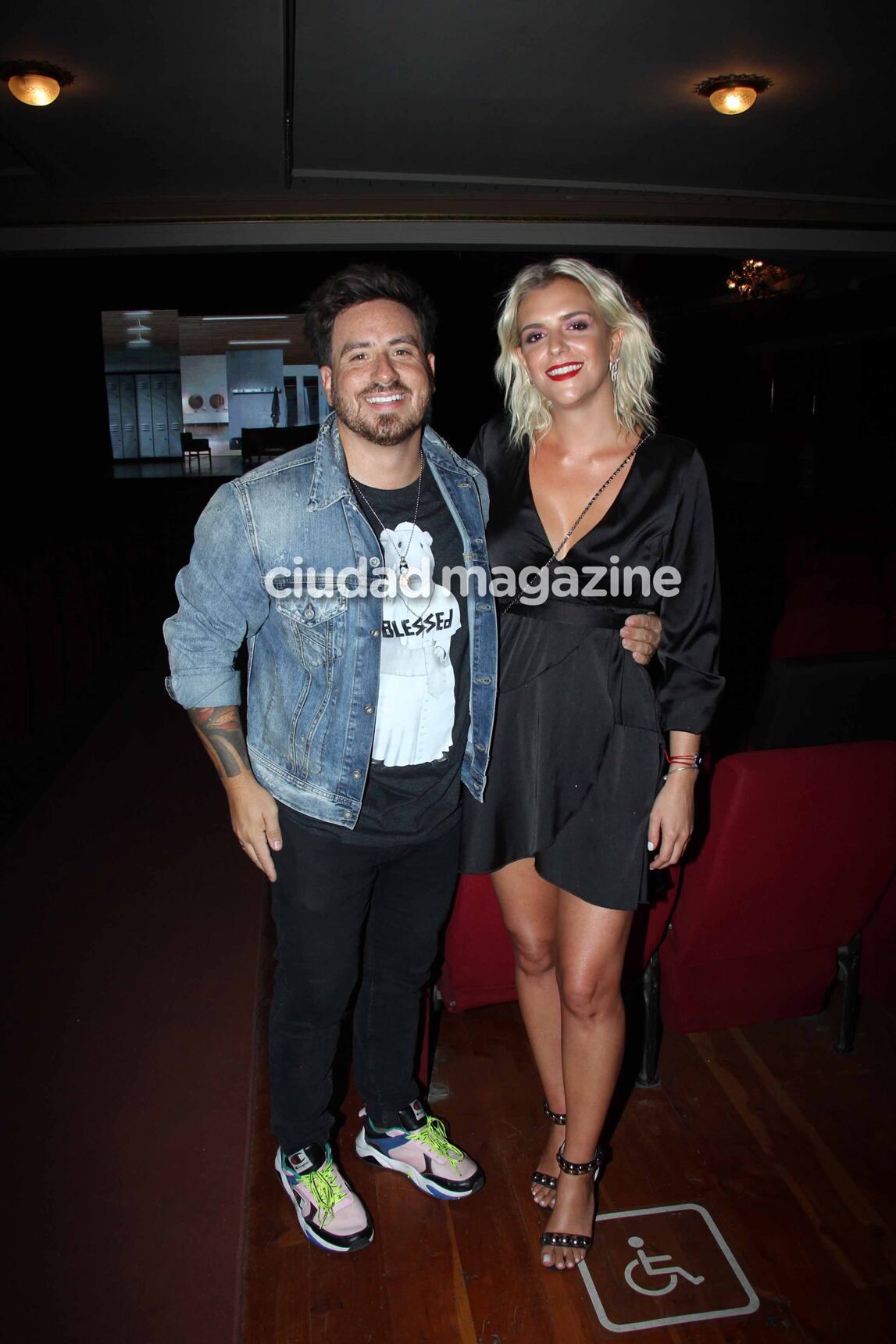 Fede Bal estrenó su obra y Sofía Aldrey lo acompañó (Fotos: Movilpress). 