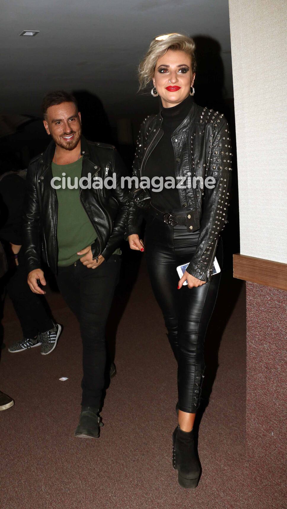 Fede Bal, mimoso con Bianca Iovenitti en el reestreno de Nuevamente Juntos. (Foto: Movilpress)