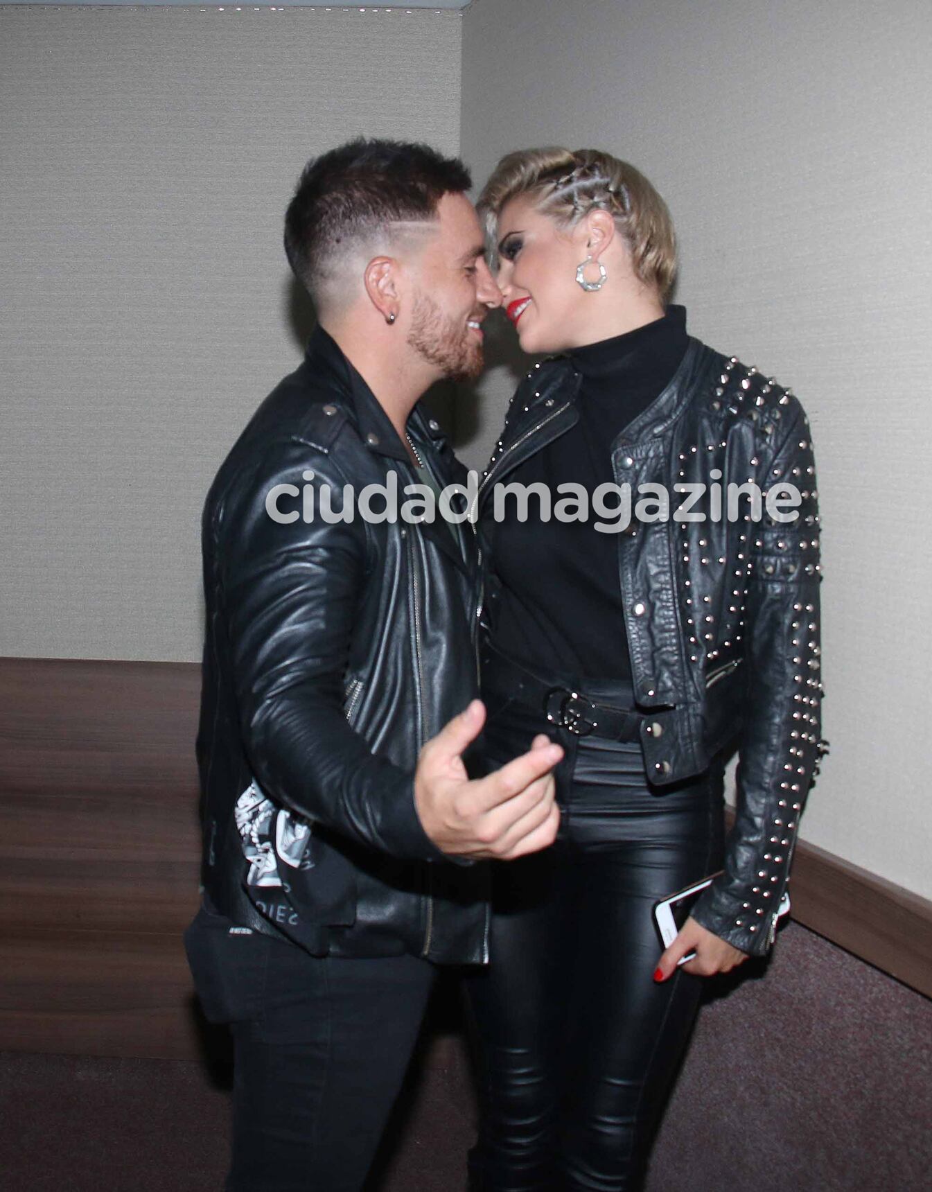 Fede Bal, mimoso con Bianca Iovenitti en el reestreno de Nuevamente Juntos. (Foto: Movilpress)